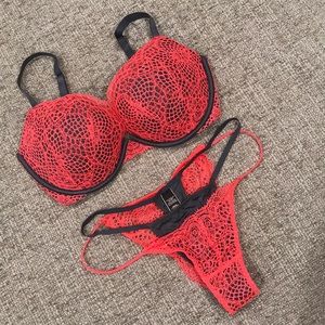 NWOT Victoria’s Secret Very Sexy Push-up & Panty